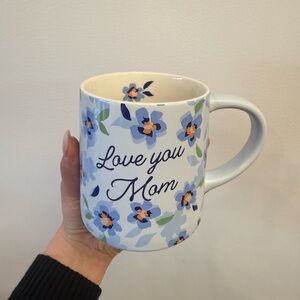 Floral Blue and White Mug - Love You Mom
